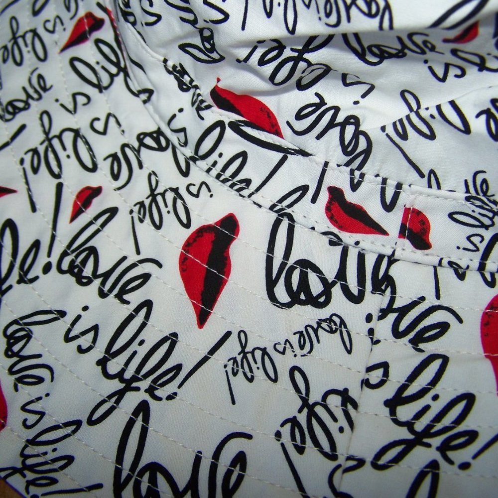 Diane Von Furstenberg Love Is Life Bucket Hat OS - Picture 2 of 4